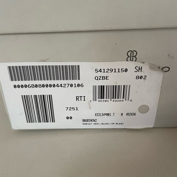 NWT- Bandolino D’Orsay profile black plaid pointed toe Grenow pumps - Picture 6 of 7